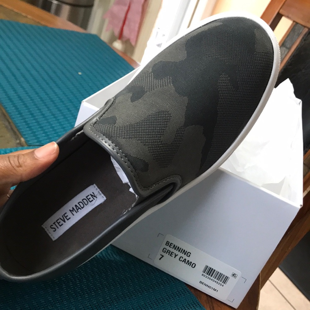 🌴STEVE MADDEN YNG MEN SHOES 👞 IN SIZES 7 ONLY🌴7